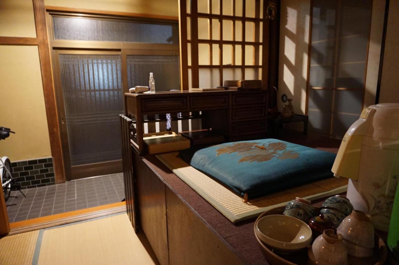 Guesthouse Ten-Roku - Female Only Osaka Ngoại thất bức ảnh