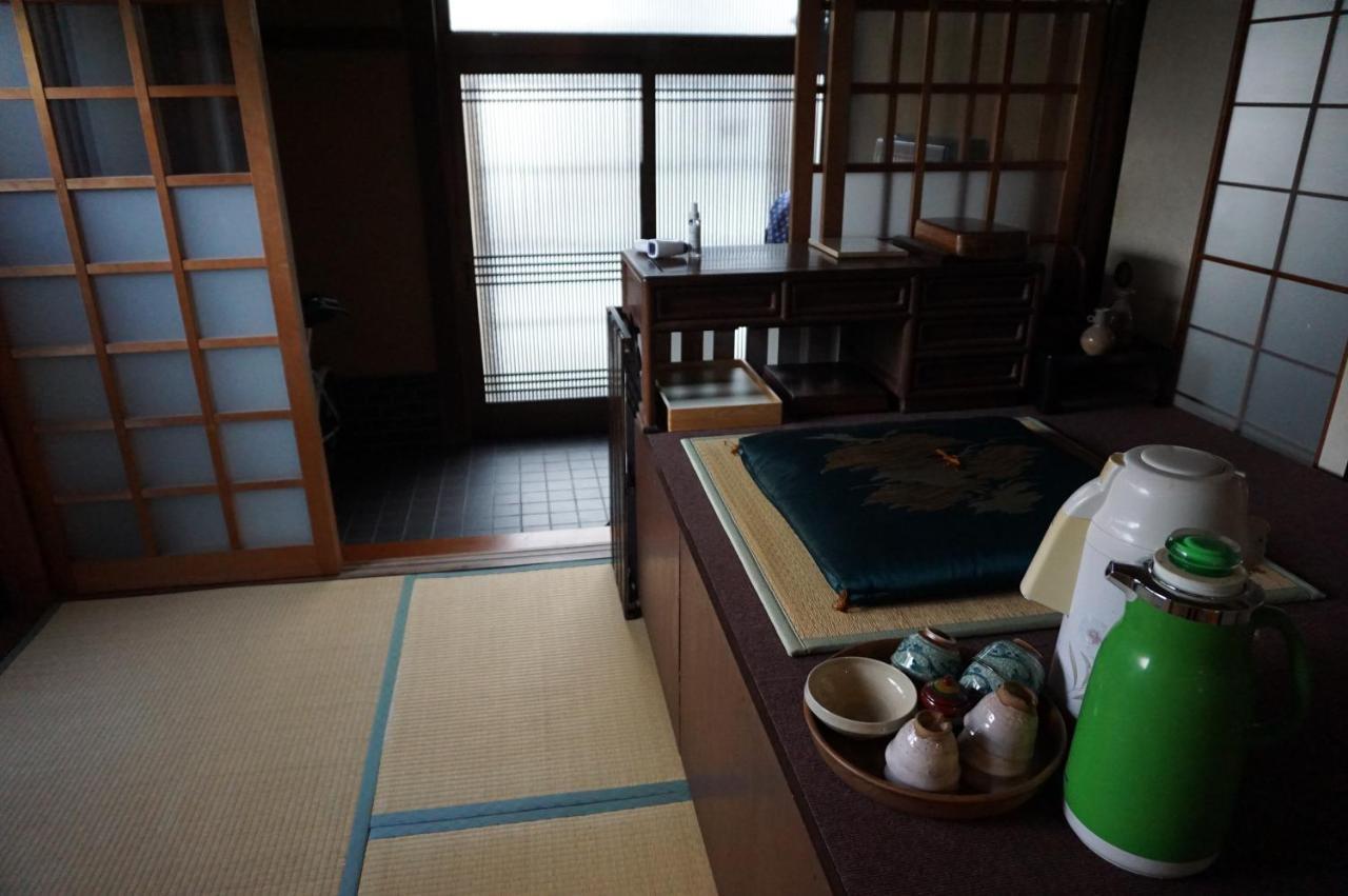 Guesthouse Ten-Roku - Female Only Osaka Ngoại thất bức ảnh