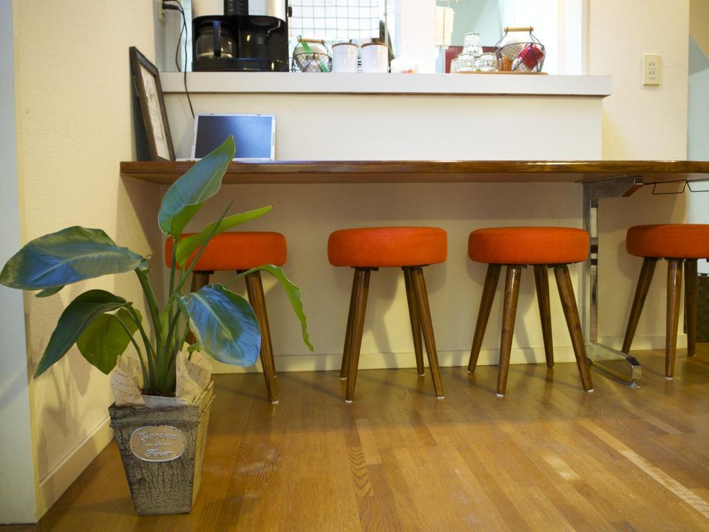 Guesthouse Ten-Roku - Female Only Osaka Ngoại thất bức ảnh