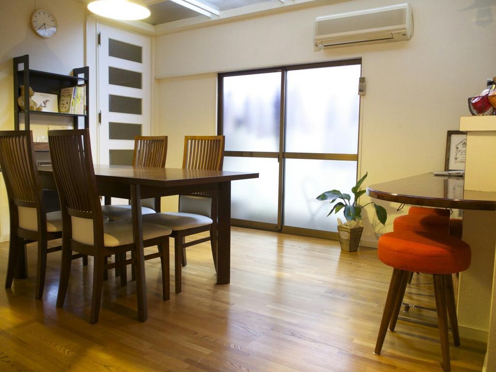 Guesthouse Ten-Roku - Female Only Osaka Ngoại thất bức ảnh